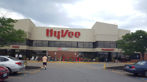 Supermarket «Hy-Vee», reviews and photos, 7117 N Prospect Ave, Gladstone, MO 64119, USA