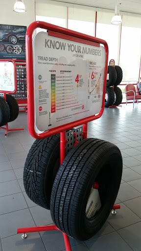 Tire Shop «Discount Tire Store - Eagan, MN», reviews and photos, 3575 Pilot Knob Rd, Eagan, MN 55122, USA