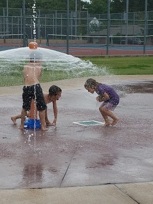 Splash Pad at War Memorial Park - photo 19