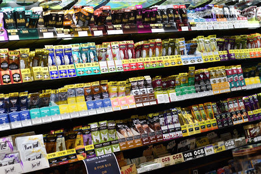 Tobacco Shop «Kazzaz Smoke Shop», reviews and photos, 6355 W Montrose Ave, Chicago, IL 60634, USA