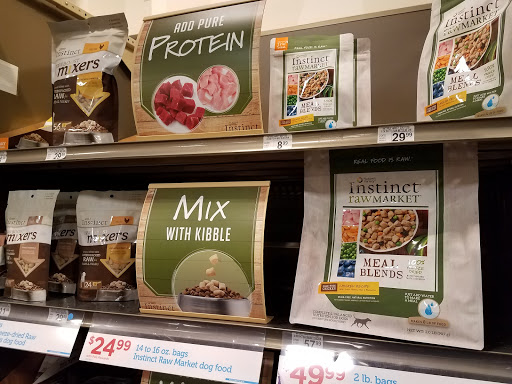 Pet Supply Store «Petco Animal Supplies», reviews and photos, 2910 Wilshire Blvd, Santa Monica, CA 90403, USA