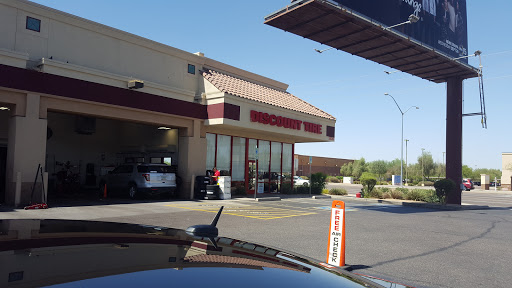 Tire Shop «Discount Tire Store - Mesa, AZ», reviews and photos, 2030 S Country Club Dr, Mesa, AZ 85210, USA