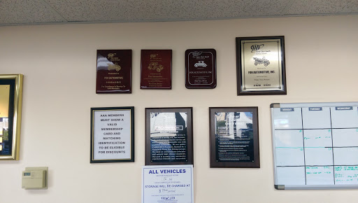 Mechanic «Fox Automotive», reviews and photos, 19226 W Dixie Hwy, Miami, FL 33180, USA