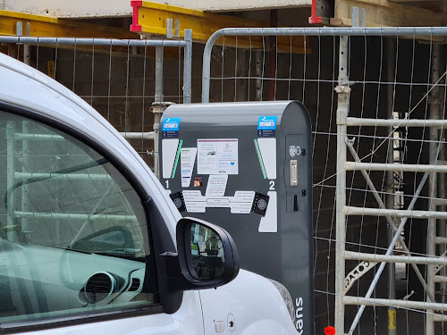 Borne de recharge de véhicules électriques Communauté de Communes de la Grande Vallée de la Marne Charging Station Tours-sur-Marne