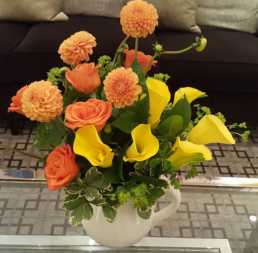 Florist «Glenview Florist / Flower Shop», reviews and photos, 1813 Waukegan Rd, Glenview, IL 60025, USA