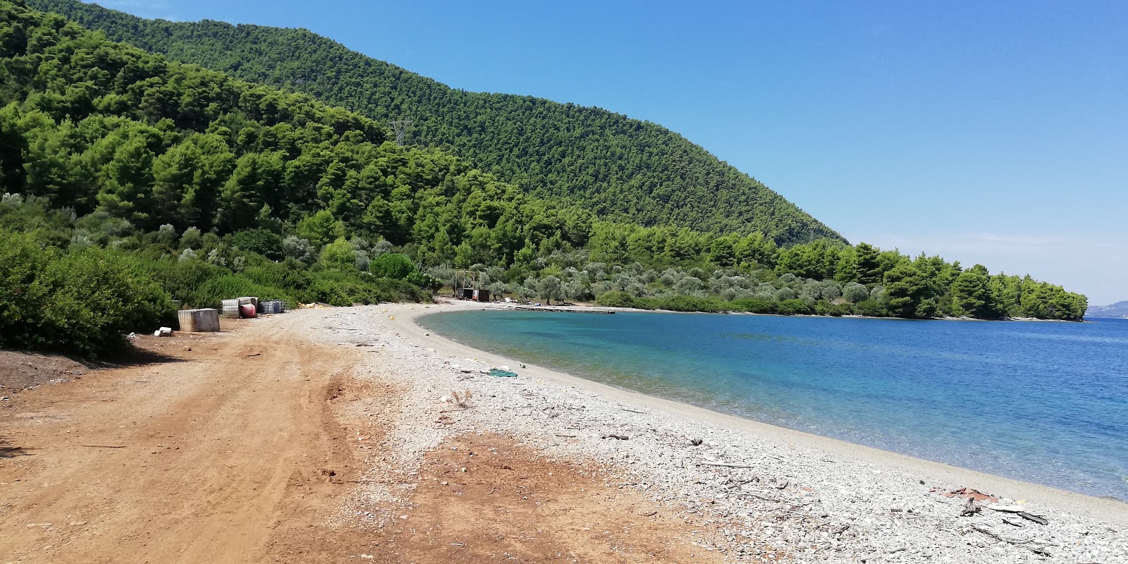 Foto af Lichada beach med grå sten overflade