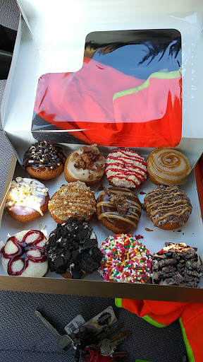 Donut Shop «Peace, Love And Little Donuts Of Green», reviews and photos, 3700 Massillon Rd, Uniontown, OH 44685, USA