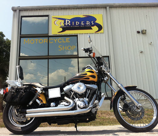 Motorcycle Dealer «C C Riders», reviews and photos, 3330 Atlantic Ave, Lakeland, FL 33803, USA