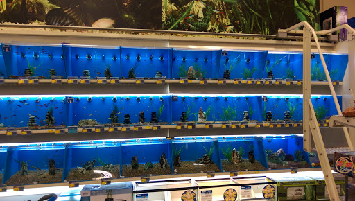 Pet Supply Store «PetSmart», reviews and photos, 400 Mill Creek Dr, Secaucus, NJ 07094, USA