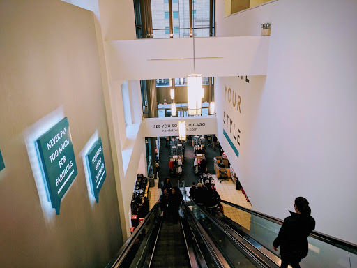 Department Store «Nordstrom Rack Chicago Avenue», reviews and photos, 101 E Chicago Ave, Chicago, IL 60611, USA