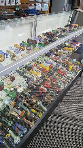 Tobacco Shop «Hempire State Smoke Shop», reviews and photos, 2340 Lyell Ave, Rochester, NY 14606, USA
