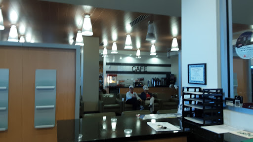 Toyota Dealer «Larry H. Miller Toyota Peoria», reviews and photos, 8633 W Bell Rd, Peoria, AZ 85382, USA