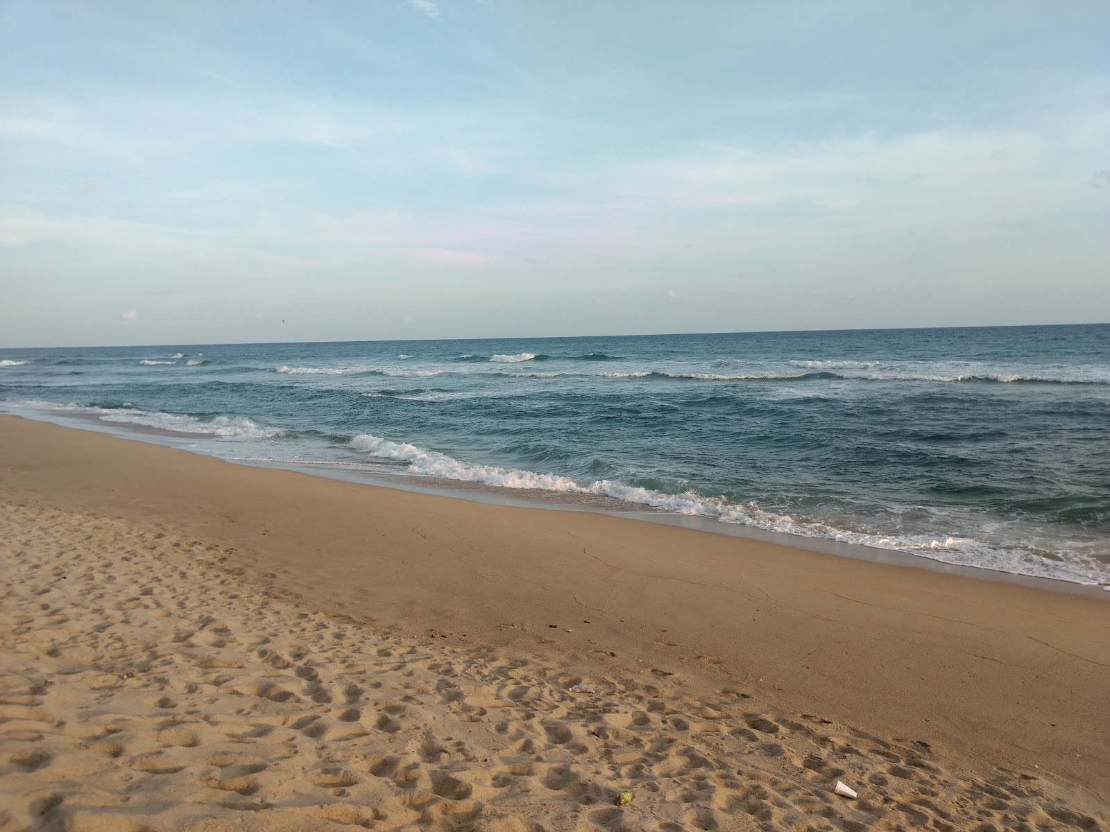 Foto av Playa Los Zacatales med turkosa vatten yta