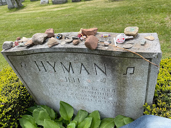 Grave of Joey Ramone