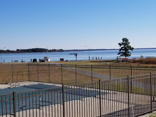Yacht Club «Rock Hall Yacht Club», reviews and photos, 22759 McKinleyville Rd, Rock Hall, MD 21661, USA