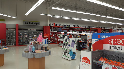 Office Supply Store «Staples», reviews and photos, 1866 James L Redman Pkwy, Plant City, FL 33563, USA