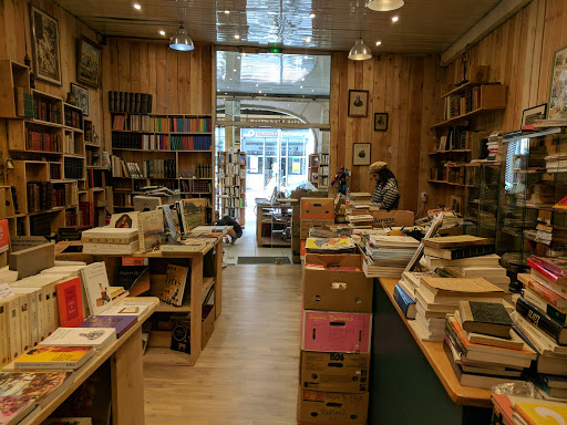 Bouquiniste Brocanteur du pont Neuf