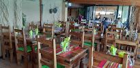 Atmosphère du Restaurant français Restaurant Les Palmiers à La Seyne-sur-Mer - n°16