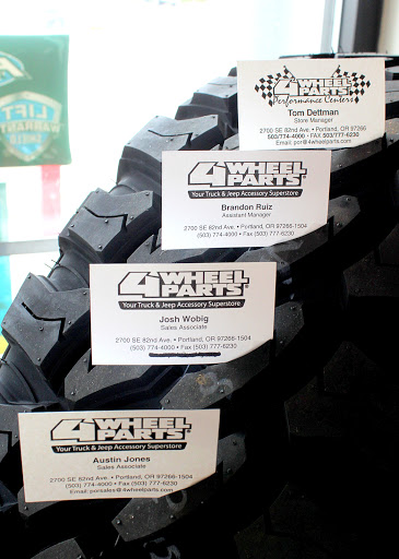 Truck Accessories Store «4 Wheel Parts - Portland - South Tabor», reviews and photos, 2700 SE 82nd Ave, Portland, OR 97266, USA