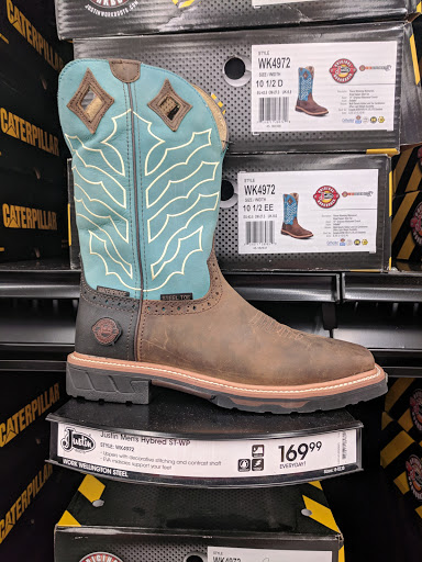 Sporting Goods Store «Academy Sports + Outdoors», reviews and photos, 1915 Mallory Ln, Franklin, TN 37067, USA