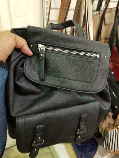 Clothing Store «Half Of Half Name Brand Clothing», reviews and photos, 4720 S Cooper St, Arlington, TX 76017, USA