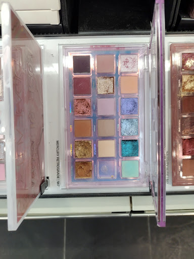 Cosmetics Store «SEPHORA», reviews and photos, 108 N State St Ste 134, Chicago, IL 60602, USA