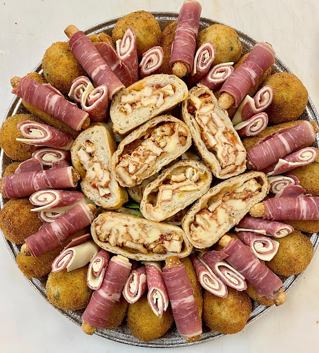 Produce Market «V & J Soriano», reviews and photos, 150 Greaves Ln, Staten Island, NY 10308, USA