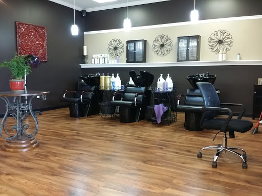 Beauty Salon «Wild Hairz Salon», reviews and photos, 6234 N Preston Hwy # D, Louisville, KY 40229, USA