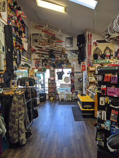 Sporting Goods Store «Enumclaw Ski & Mountain Sports», reviews and photos, 240 Roosevelt E., Enumclaw, WA 98022, USA