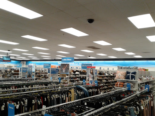 Clothing Store «Ross Dress for Less», reviews and photos, 7612 Denton Hwy, Watauga, TX 76148, USA