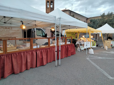 Mercato del biologico di Alfonsine Bio Marche Piazza Vincenzo Monti, 48011 Alfonsine RA, Italia