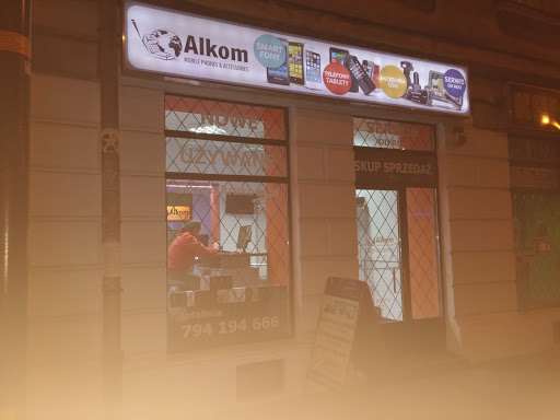 Alkom Salon gsm, Serwis Telefonów Kraków, Akcesoria, skup