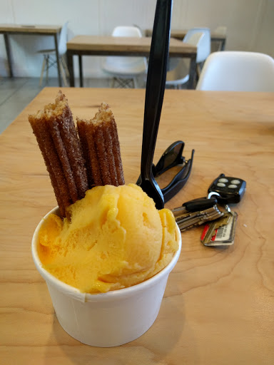 Ice Cream Shop «The Parlor Ice Cream Puffs», reviews and photos, 1490 Eureka Rd #170, Roseville, CA 95661, USA