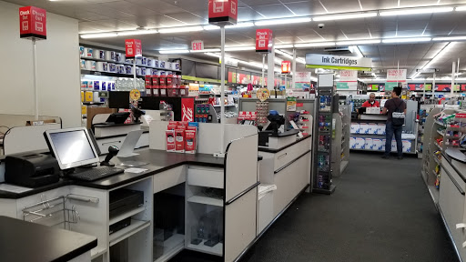 Office Supply Store «Staples», reviews and photos, 24-41 31st St, Astoria, NY 11102, USA