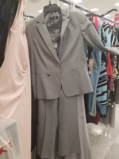 Clothing Store «Ross Dress for Less», reviews and photos, 3093 E Main St, Russellville, AR 72802, USA