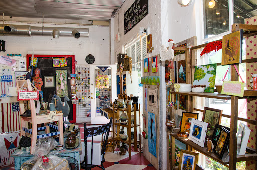 Colonial Folk Art Studio & Gallery