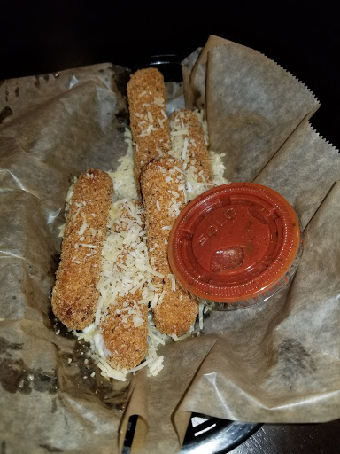 Pizza Restaurant «Round Table Pizza», reviews and photos, 16444 Boones Ferry Rd, Lake Oswego, OR 97035, USA