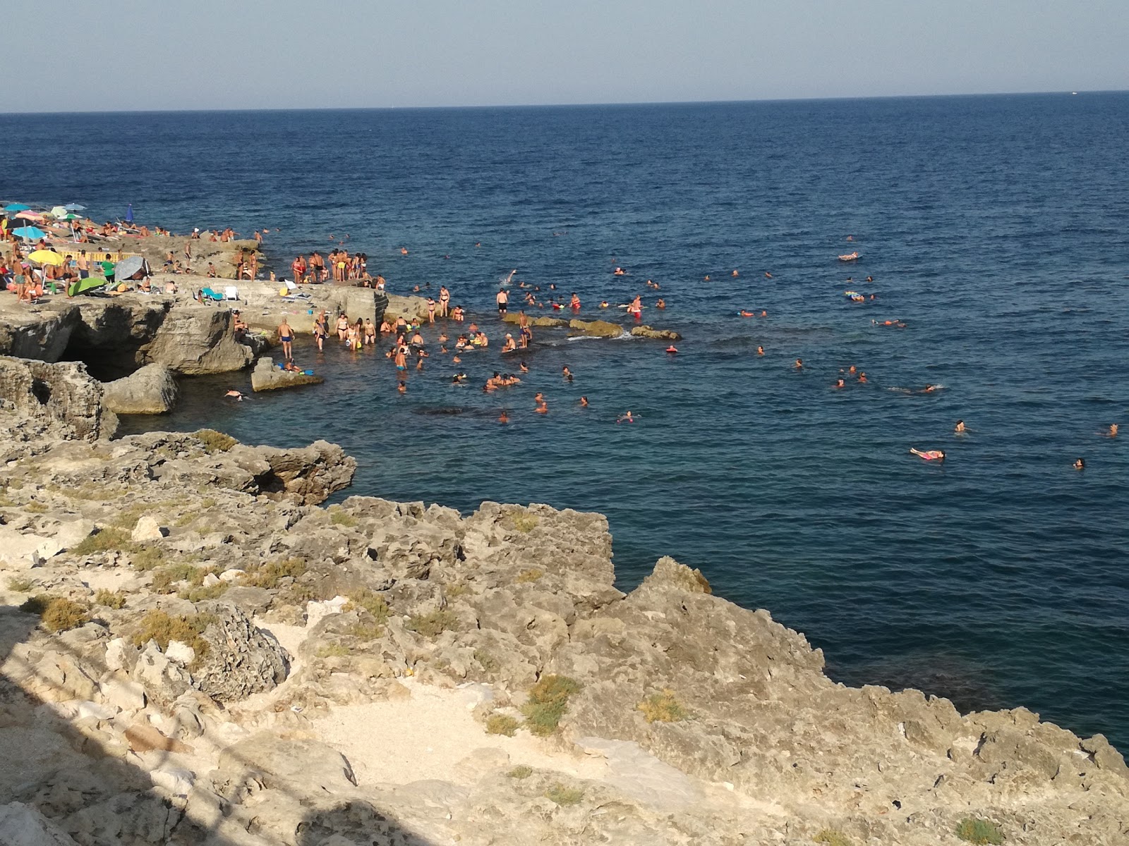 Fotografie cu Spiaggia delle Agavi cu o suprafață de pietre