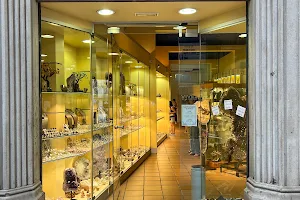 Vives de la Cortada - Tienda de Minerales, Joyería e Inciensos image