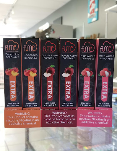 Tobacco Shop «Midtown Smoke Shop», reviews and photos, 3503 NE 2nd Ave, Miami, FL 33137, USA