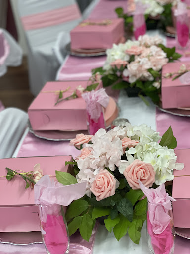 Florist «Roses are Red Flower Boutique», reviews and photos, 9303 S Halsted St, Chicago, IL 60620, USA