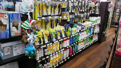 Pet Supply Store «Pet Valu», reviews and photos, 940 Bay Ridge Rd, Annapolis, MD 21403, USA