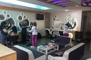 Salon Ebru image