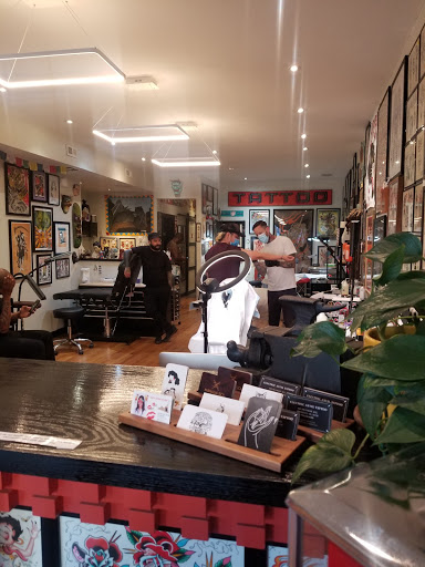Tattoo Shop «Electric Anvil tattoo», reviews and photos, 721 Franklin Ave, Brooklyn, NY 11238, USA