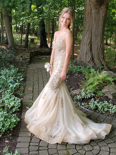 Dress Store «Stars Fashion», reviews and photos, 2063 Metro Pkwy, Sterling Heights, MI 48310, USA