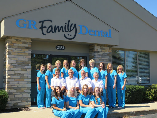 GR Family Dental: Drs. Mancewicz, Ellis, & Gibbs