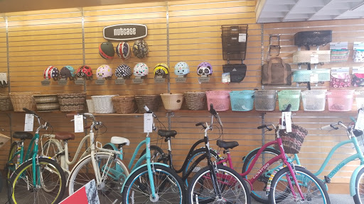 Sporting Goods Store «Kiddles Sports», reviews and photos, 258 Market Square, Lake Forest, IL 60045, USA