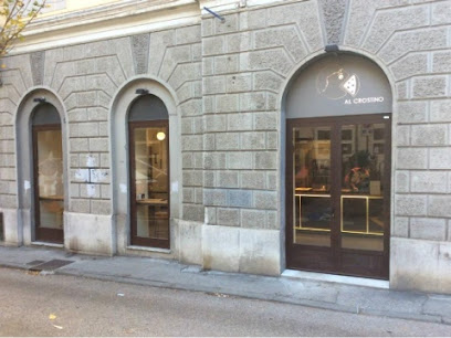 Al Crostino - Pizzeria e Gastronomia - V.le Venti Settembre, 38, 34126 Trieste TS, Italy