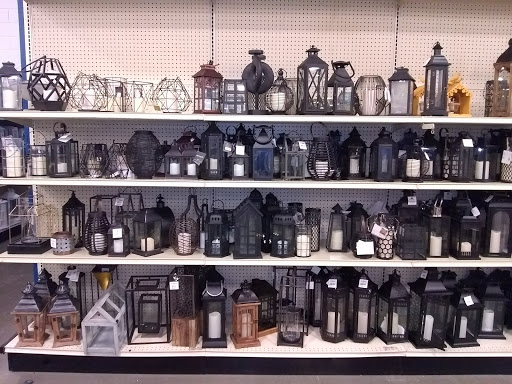 Home Goods Store «At Home», reviews and photos, 4641 Lafayette Rd, Indianapolis, IN 46254, USA