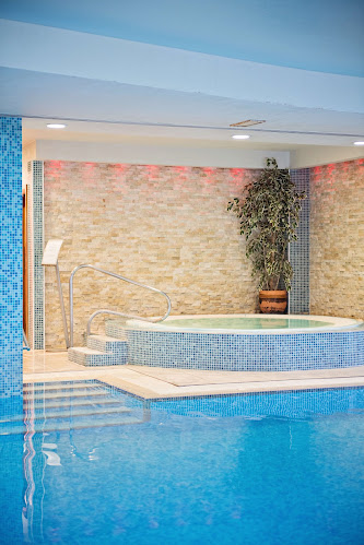 Comments and reviews of The Spa At Cheltenham Chase